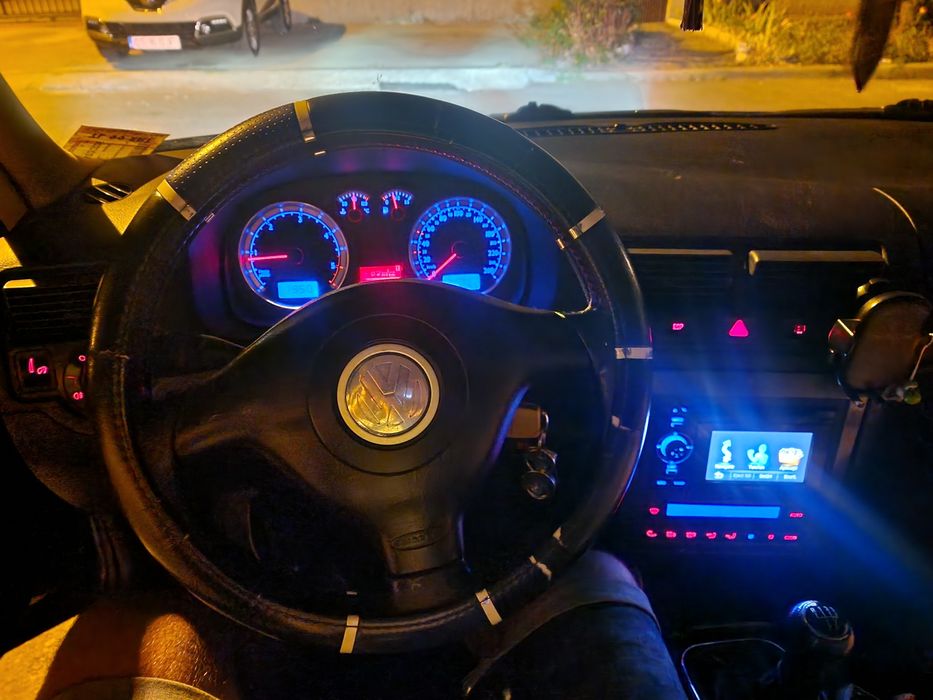 Vand golf 4 1.9 Axr 101Hp/se prezinta bine mecanic/estetic 7/10/