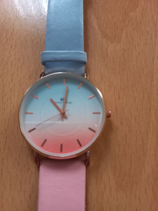 Стилни часовници 4 броя