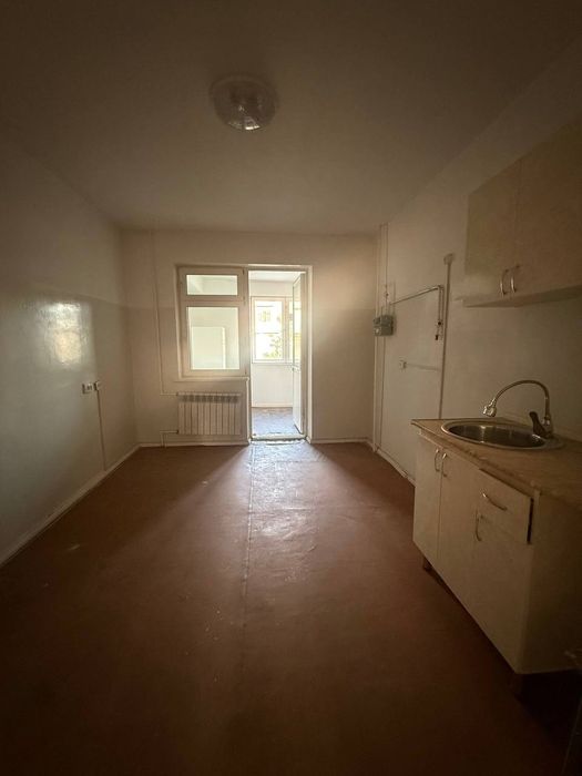 Продаётся 4/3/4 Каракамыш-2/4 Мухбир кирпич Банковский дом Балкон 2х9