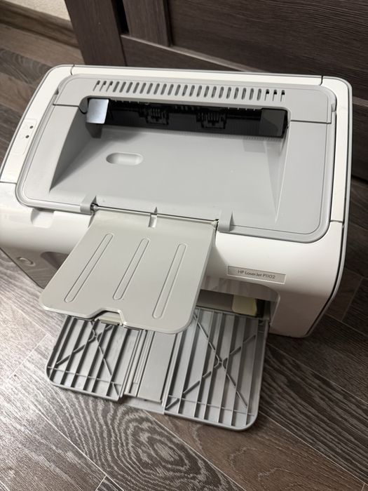 Продам принтер Hp 1102