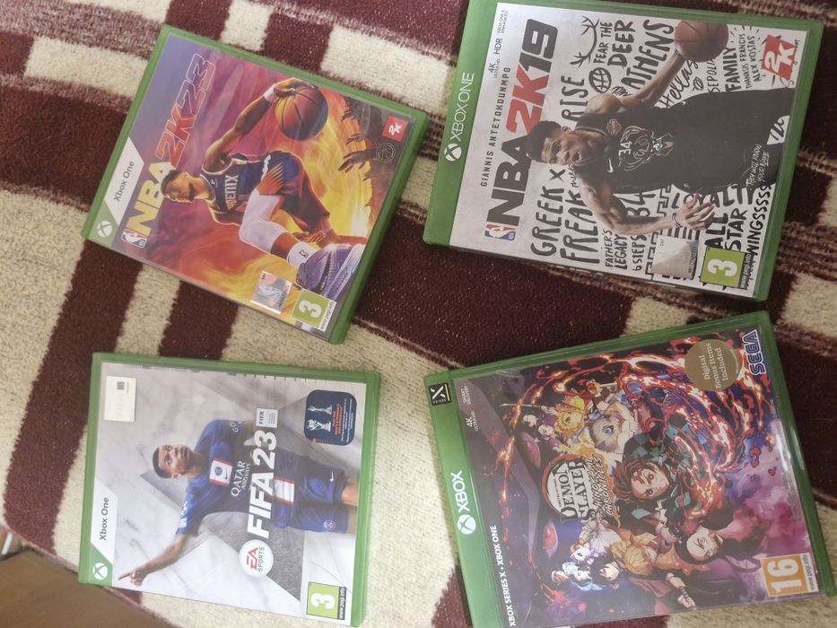 Xbox One S 1TB cu controller si cateva jocuri