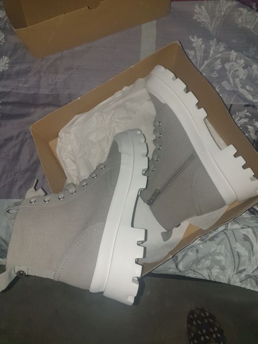 Дамски сиви боти Steve Madden + плътно яке