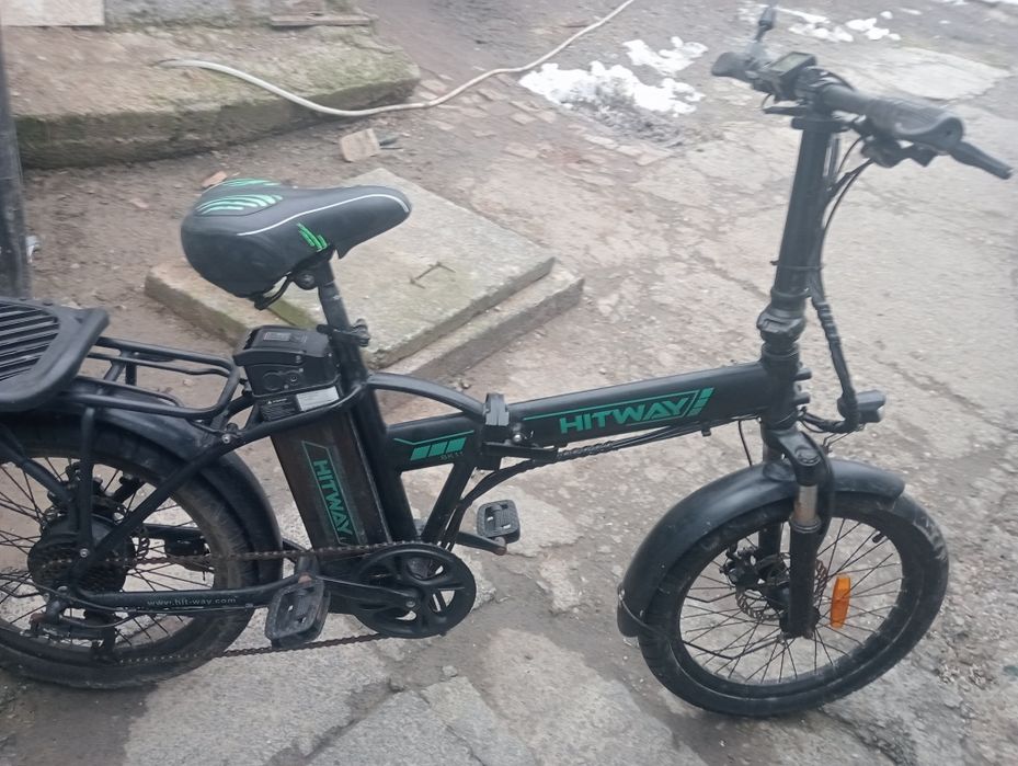 Bicicletă electrică pliabilă
