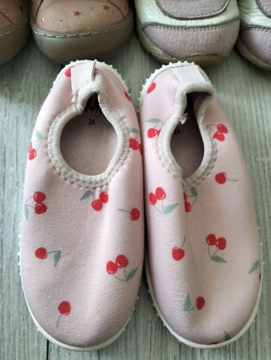 Vând Lot (sau separat)încălțăminte copii.