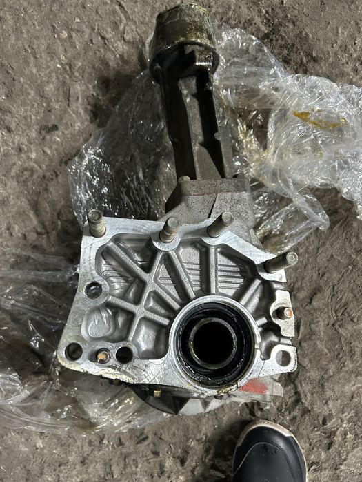 Раздатка на тойоту estima