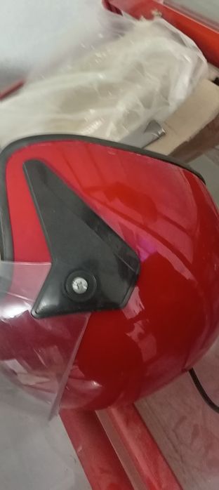 Продаю каску харошом состояние
