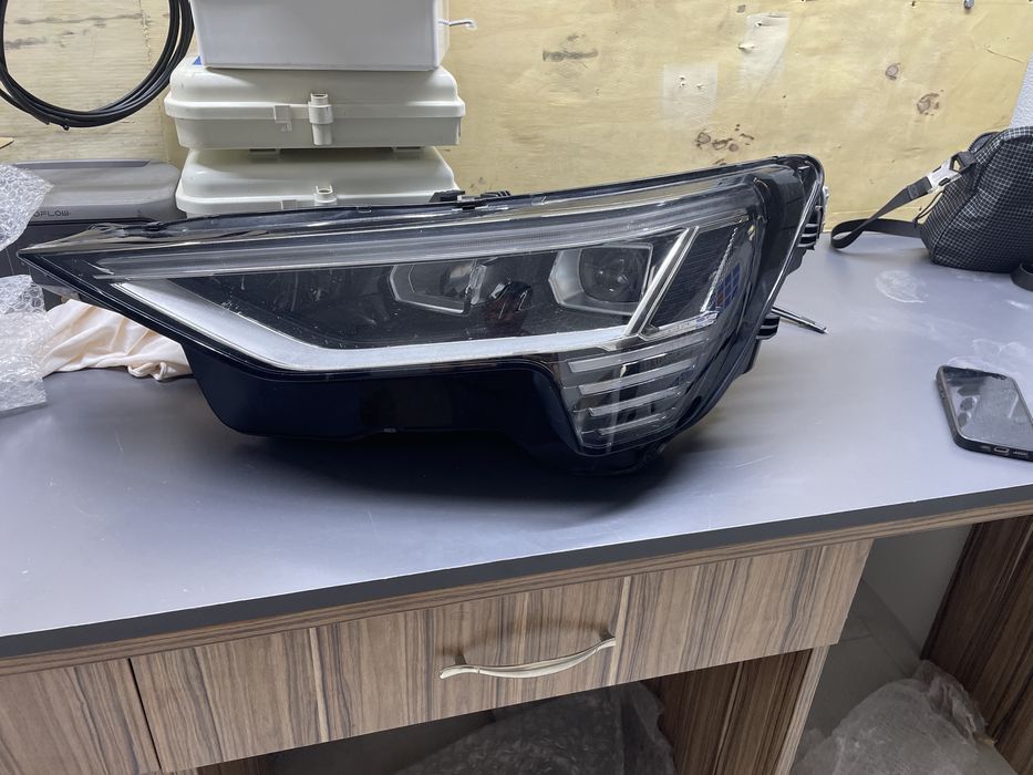Фарове за AUDI e-Tron GEN - LED