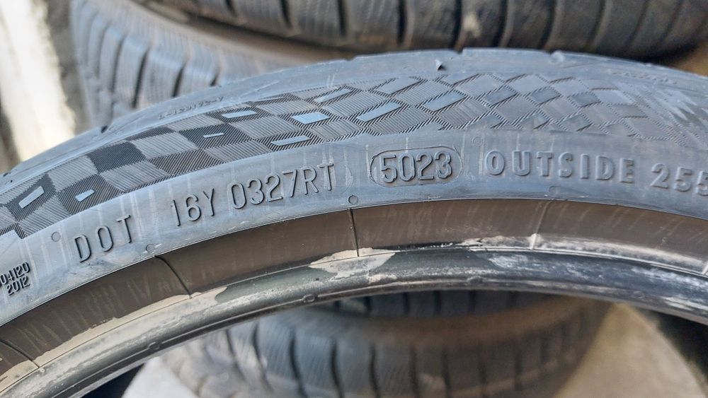 Летни гуми 255/35/19 Continental SportContact7 2 броя