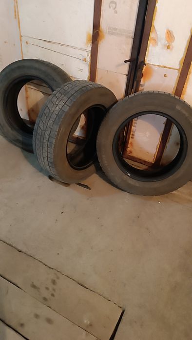 Продам автошины зимнии