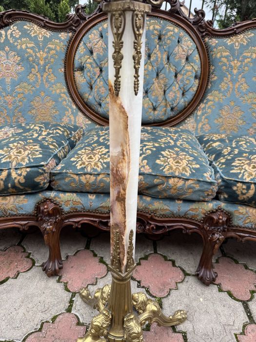 Cuier deosebit din onix si elemente bronz