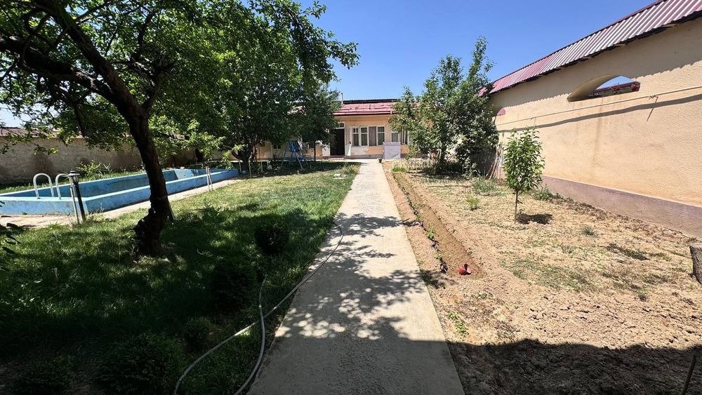 Iy Sotiladi. Hovli 8 sotix