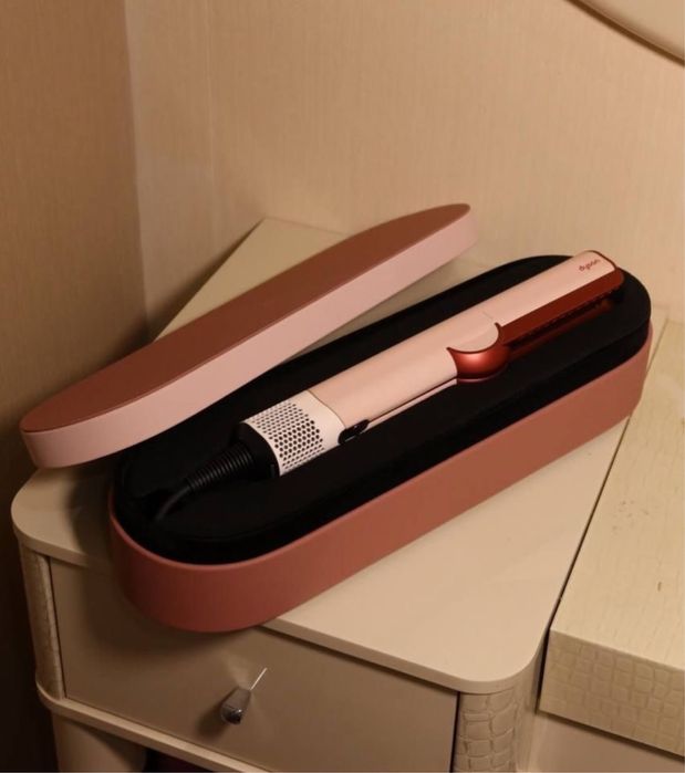Dyson airstrait HT-01 ,Dyson airwrap HS-09