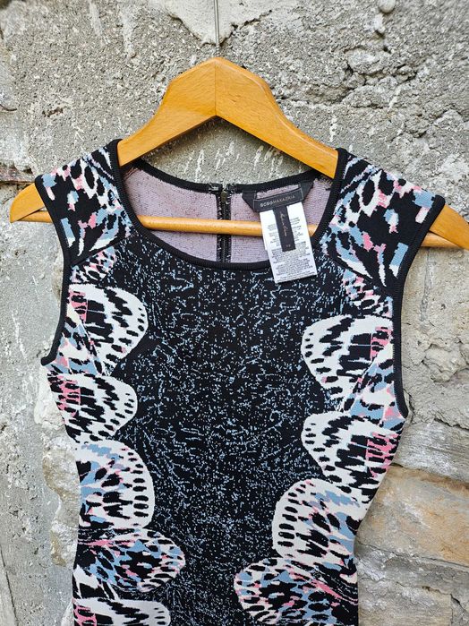 BCBGMAXAZRIA ластична рокля плътна