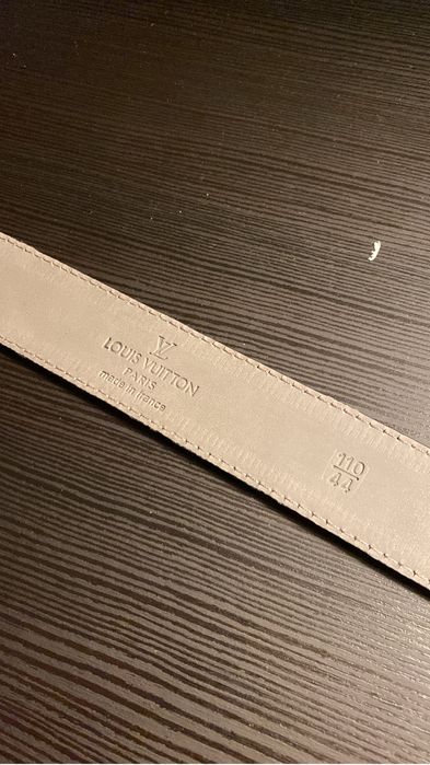 vand curea Louis Vuitton