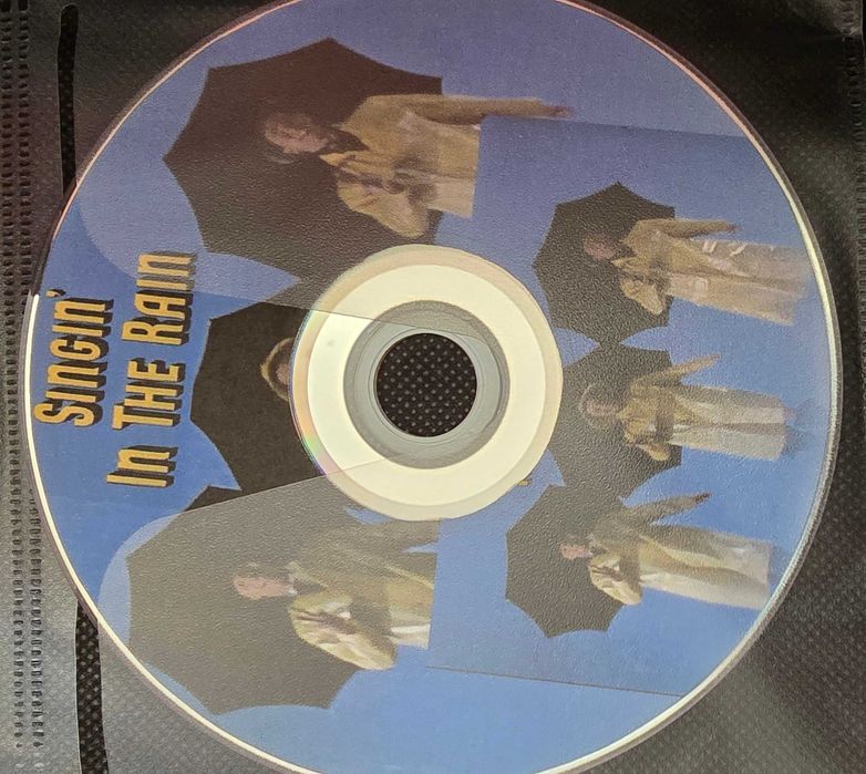 6 DVD-uri cu filme de colectie