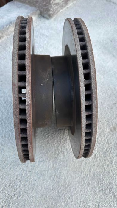 Продам тормозные диски на прадо 120