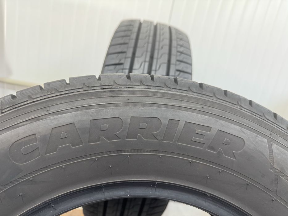 Гуми за бус 235 65 16C Pirelli