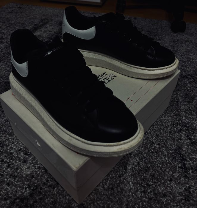 Alexander McQueen – Negru cu Alb | Mărimea 44