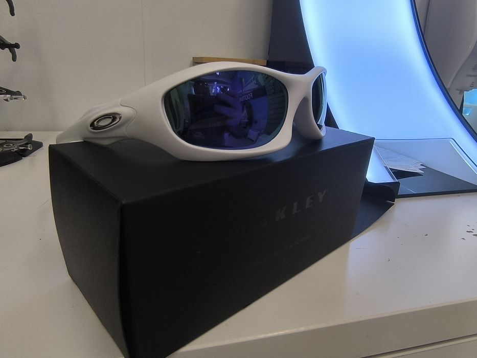 Слънчеви очила Oakley