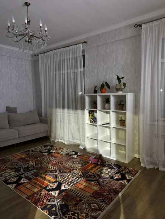 Продам диван 3х метровый