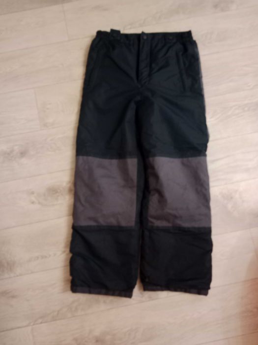 продам зимние пуховики для мальчиков