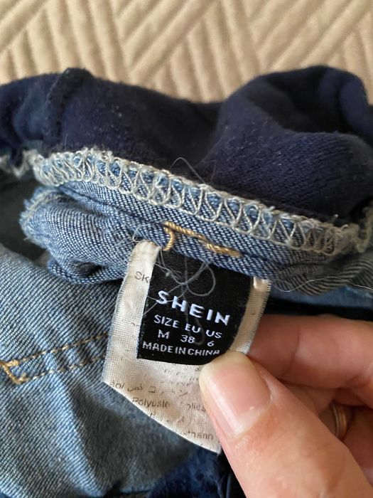 Дрехи за бременни и кърмене