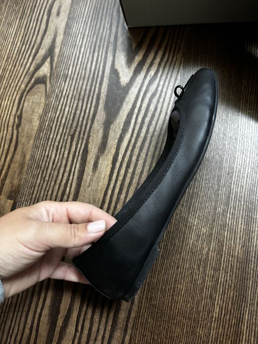 Продавам обувки - тип Пантофка - в черно и кафяво