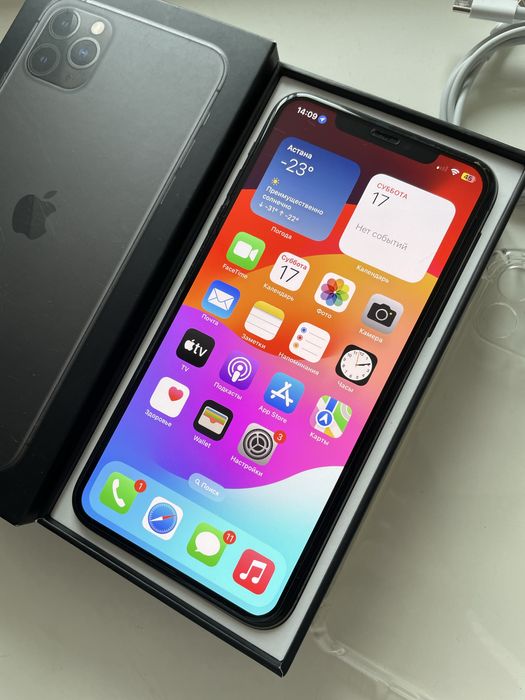 Айфон 11 про макс  64гб классный