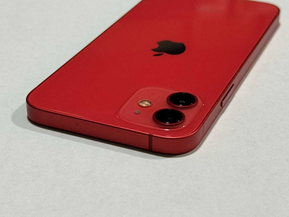 iPhone 12 64GB 77% Battery Health