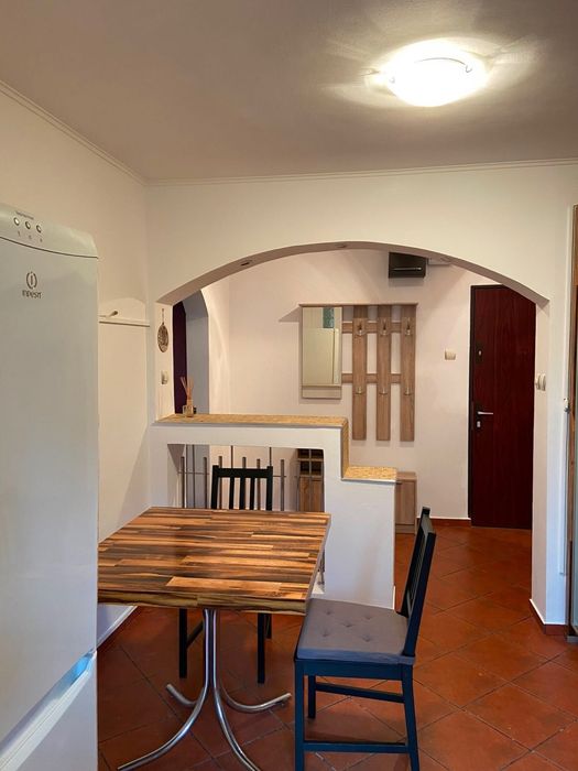 Apartament 2 camere pt inchiriat zona Crangasi