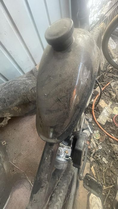 Vand bicicleta cu motor