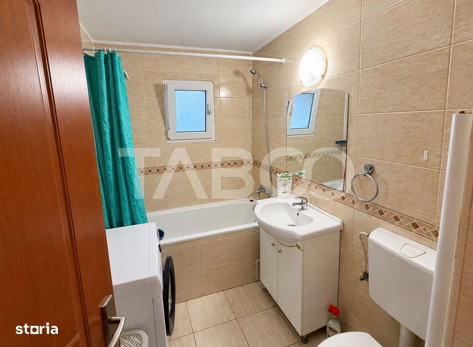 Apartament de vanzare decomandat in zona Intre Lacuri