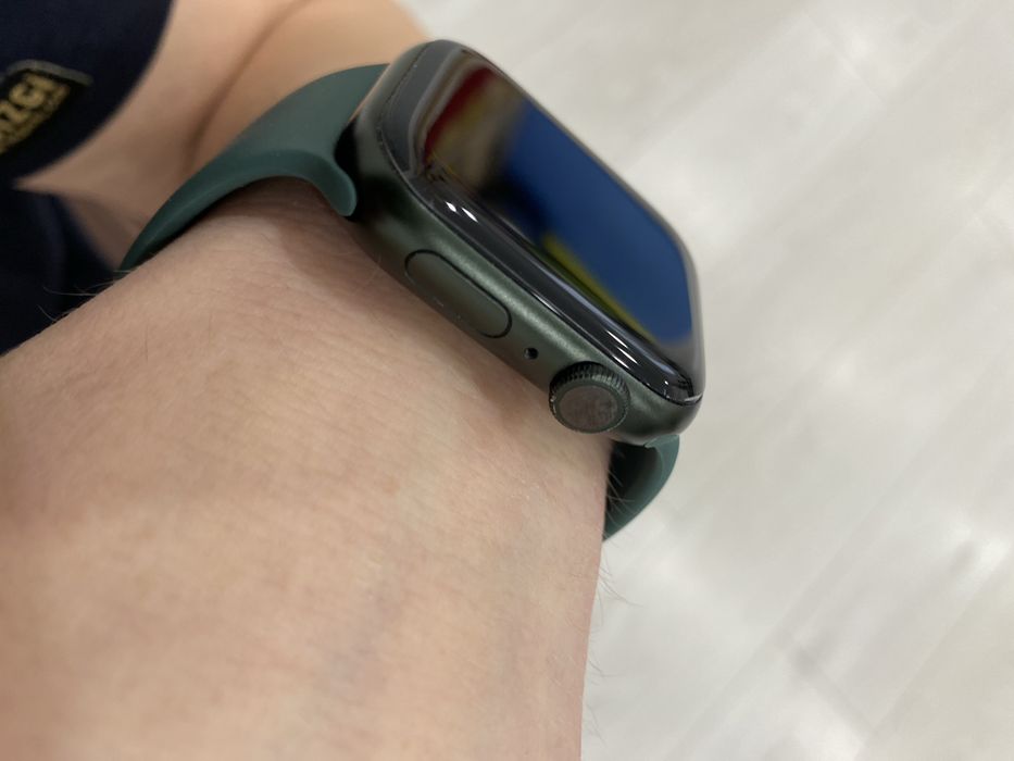 Продам Apple Watch 7 версий на 45 mm