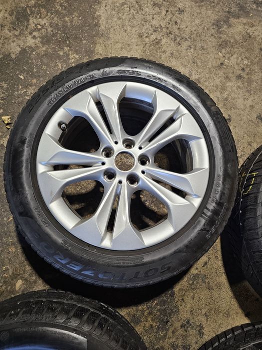 4 jante originale BMW X1 F48 5x112 cu anvelope iarna 225 55 17 Pirelli