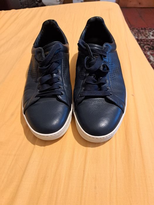 vand adidași bărbătdști tom ford