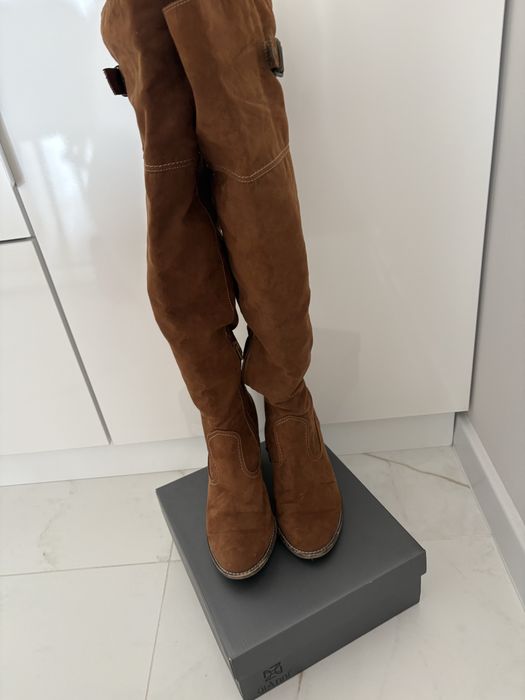Кафяви ботуши над коляното велур