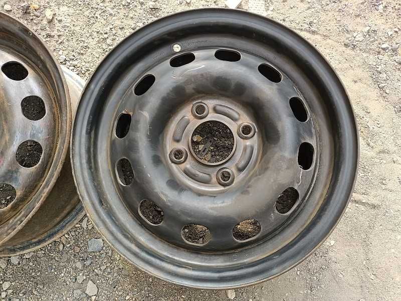Продам оригинальные металлические диски на Ford