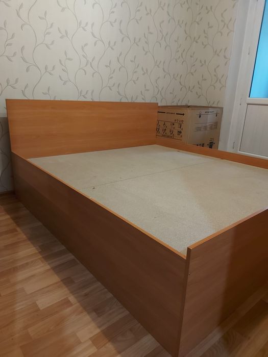 Продам 2-х спальный кровать