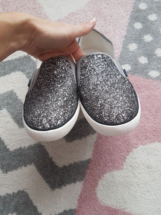 Tenisi Tommy Hilfiger originala nr.40