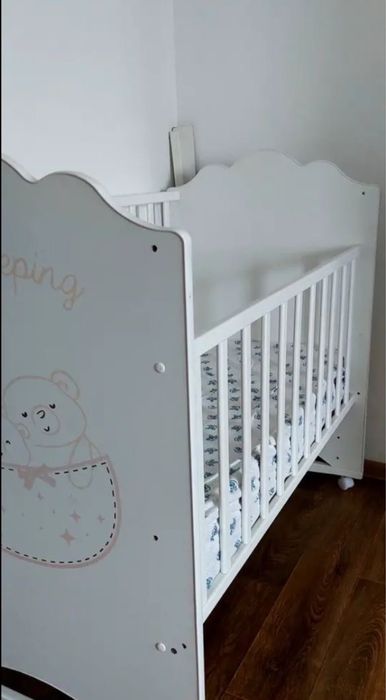 Детская кроватка