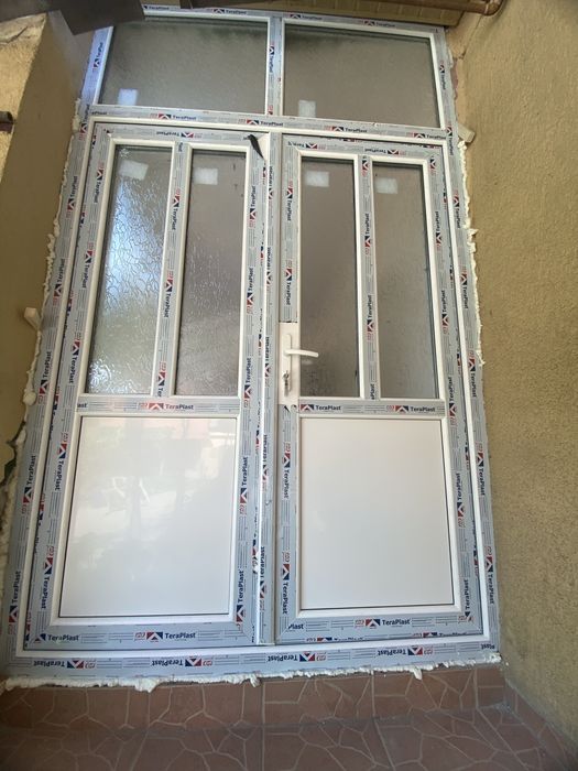 Tamplarie pvc ,usi,ferestre,plase de insecte orice la comanda !