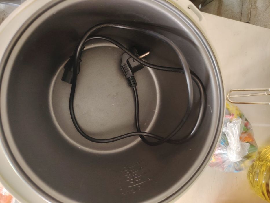 Продам мультиварку