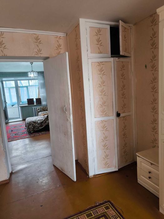 2к. Центр 44кв. 4эт из 5