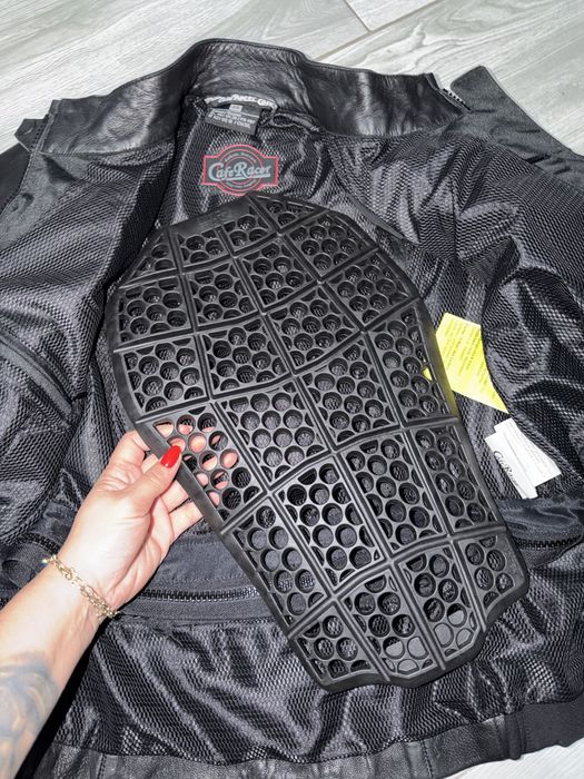 Jacheta moto ca și nouă de piele măsura 3XL damă