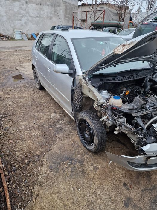 Vw polo 1.2 2006година  на части
