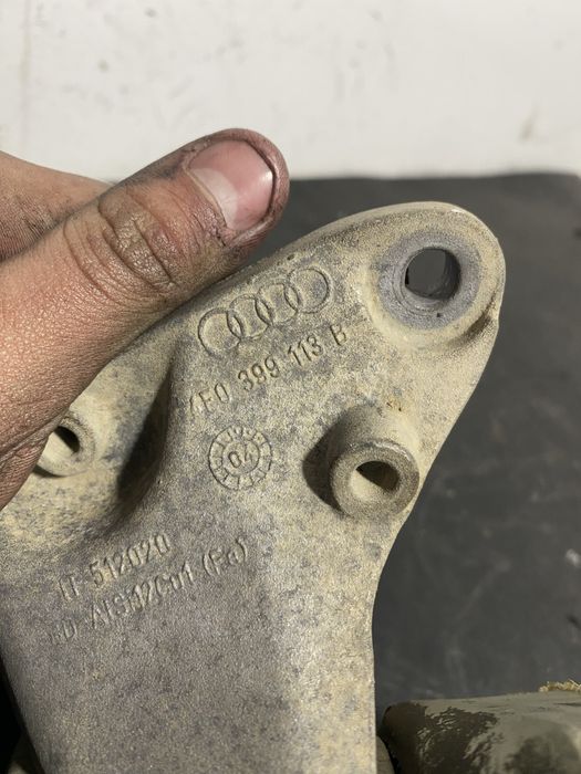 Suport  cutie viteze stanga Audi A6 C6 3.0 TDI | 4F0399113B