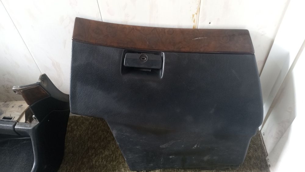 Салон обшивки на БМВ Е34