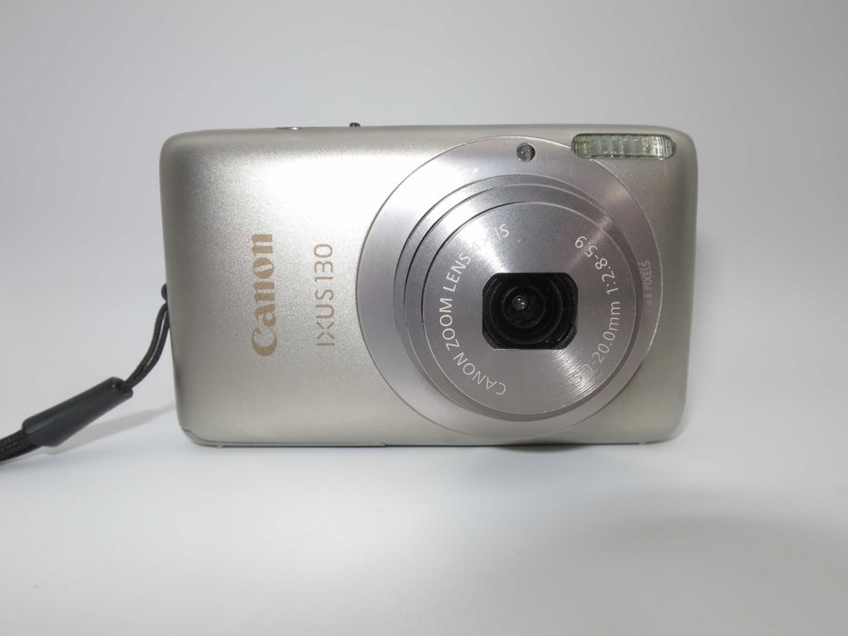 Canon IXUS 130 ултра компактен цифров фотоапарат, дигитална камера в сребърен цвят, 14MP, отлично състояние, пълен комплект, работи перфектно!