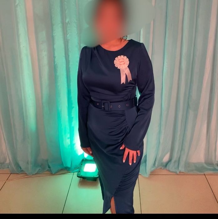 Продаю женское платье