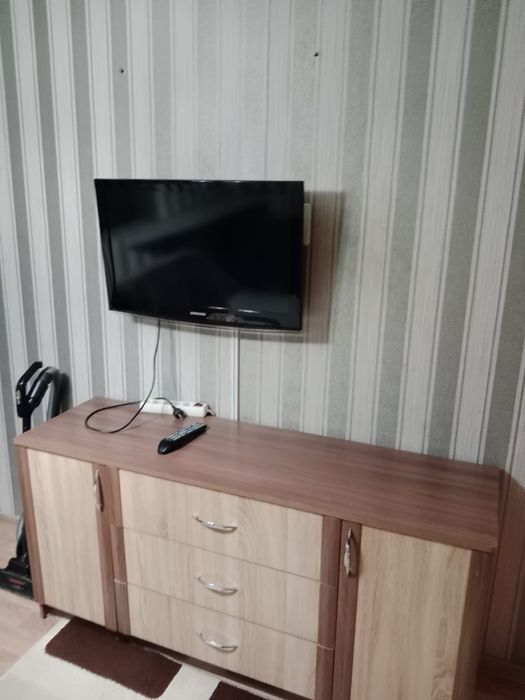 Сдам двушку на 7 мкр